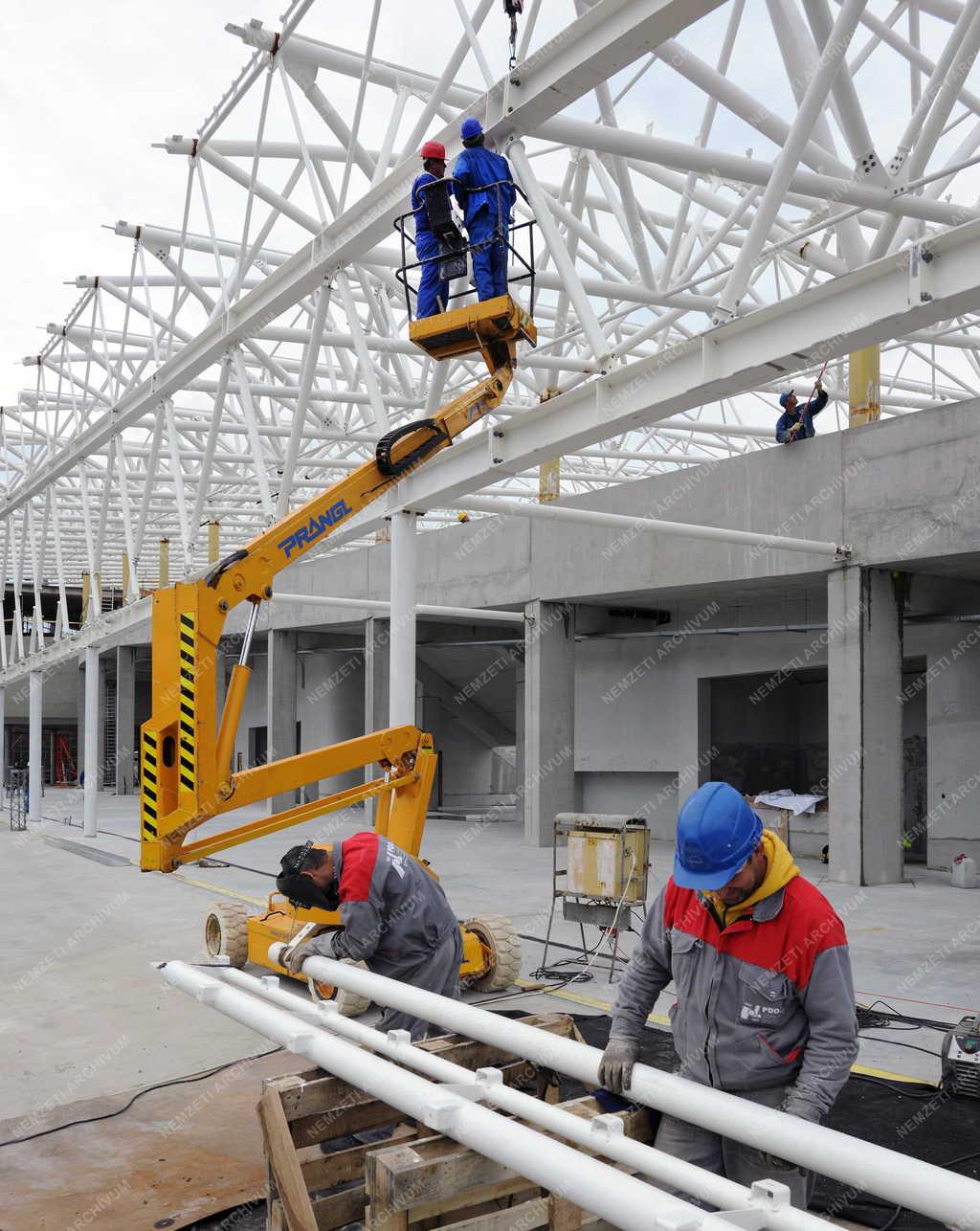 Sportlétesítmény - Debrecen - Épül az új stadion Debrecenben