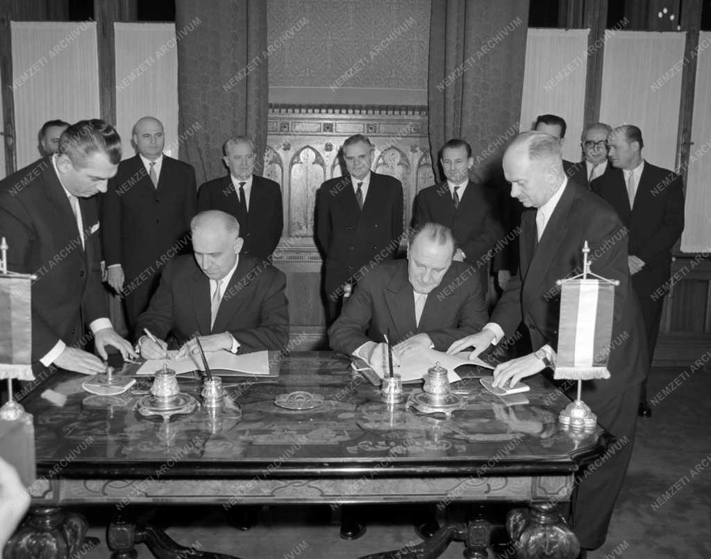 Külkapcsolat - Bolgár párt- és kormányküldöttség Magyarországon