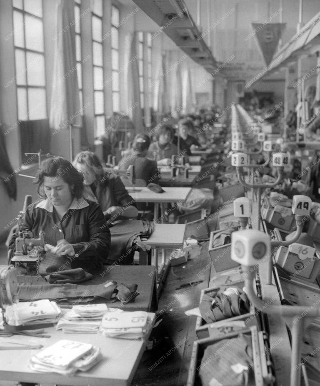 Ipar - Zalaegerszegi Ruhagyár