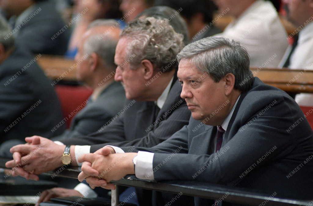 Belpolitika - MSZMP országos értekezlete
