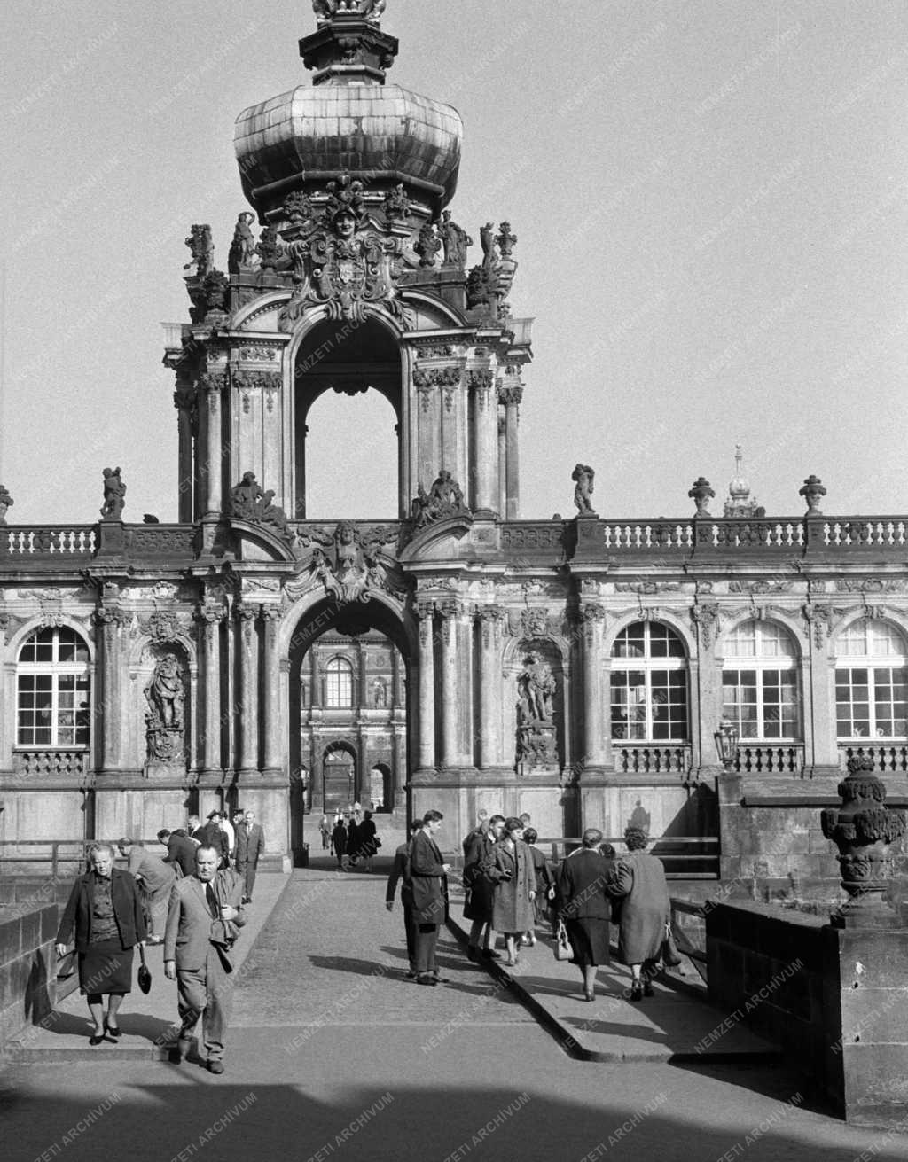 Városkép - NDK - Drezda