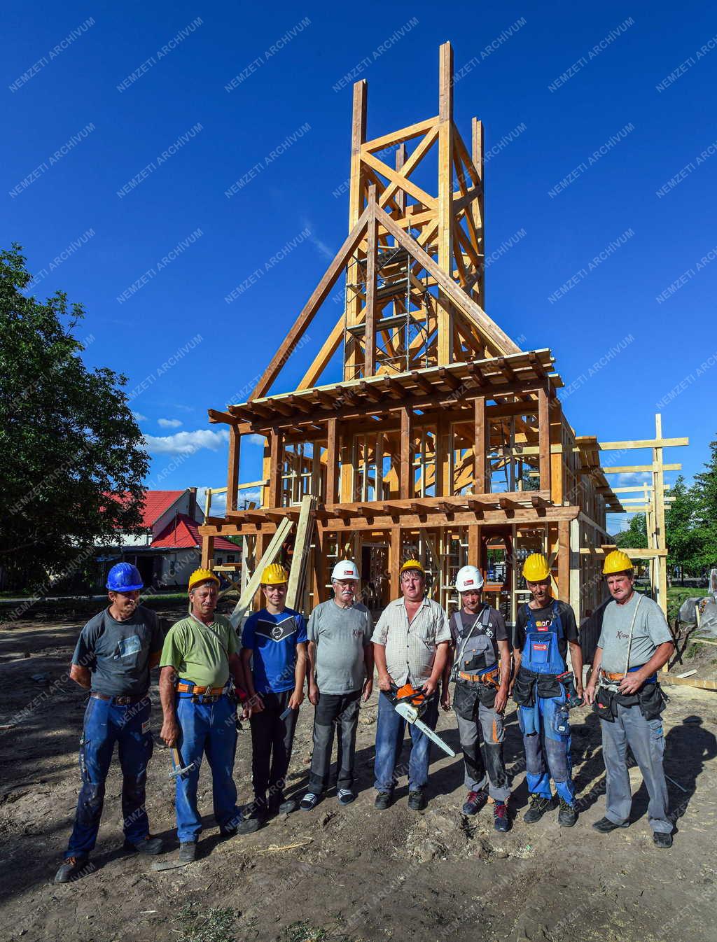 Egyház - Tradicionális fatemplom épül Debrecen-Felsőjózsán