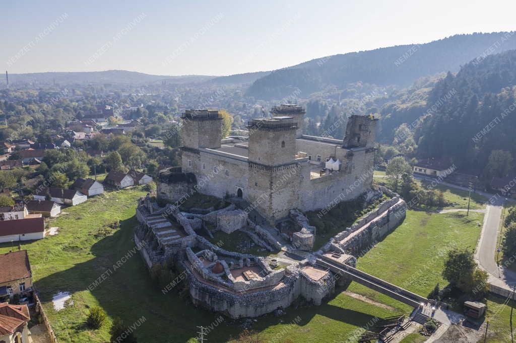 Városkép - Miskolc - A diósgyőri vár