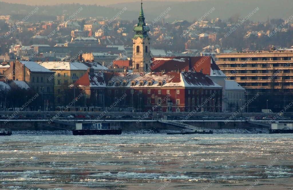 Budapest - A zajló Duna