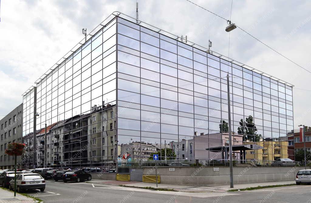 Épület - Budapest - A Nyugdíjbiztosítási Főigazgatóság székháza