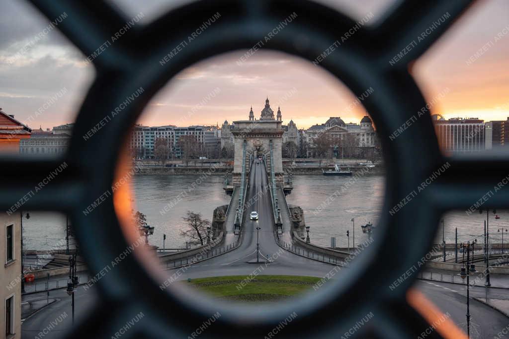 Városkép - Budapest - Lánchíd