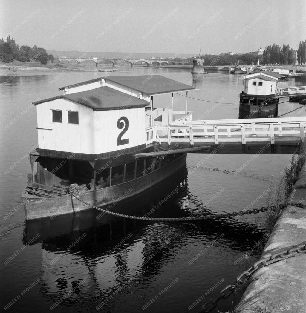 Városkép - NDK - Drezda