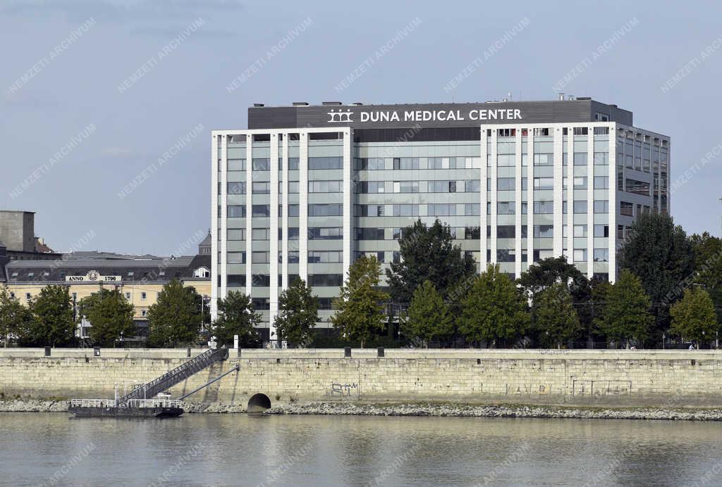 Városkép - Budapest - A Duna Medical Center