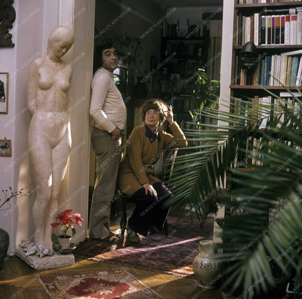 Kultúra - Csernus Mariann színésznő és Somlyó György költő, író