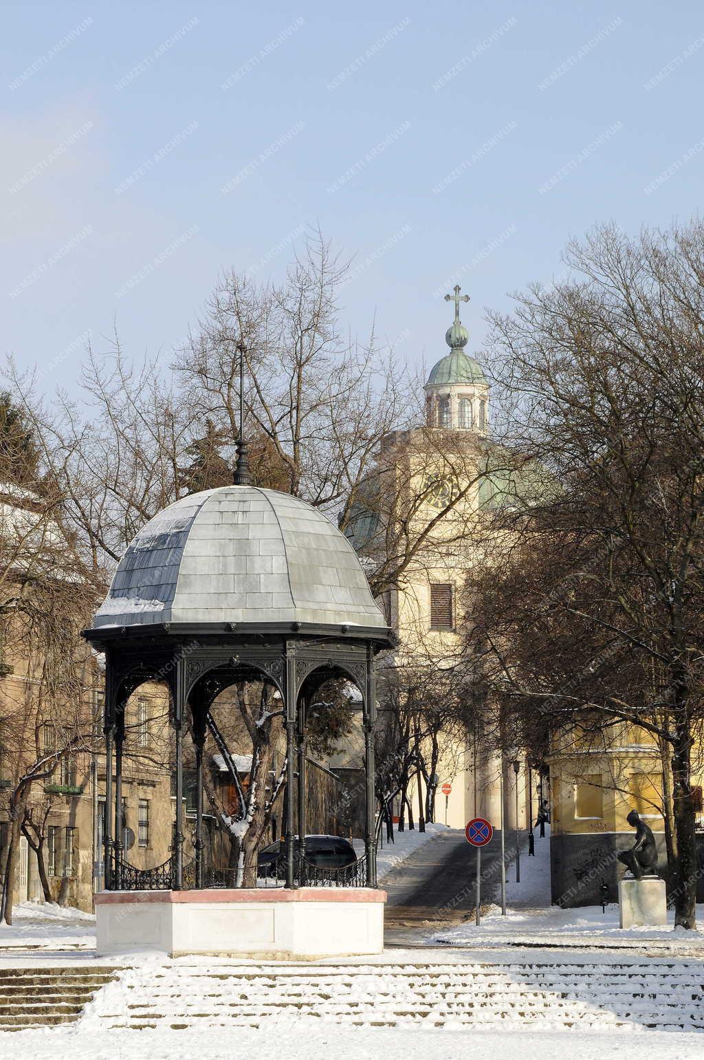 Vác - Zenepavilon