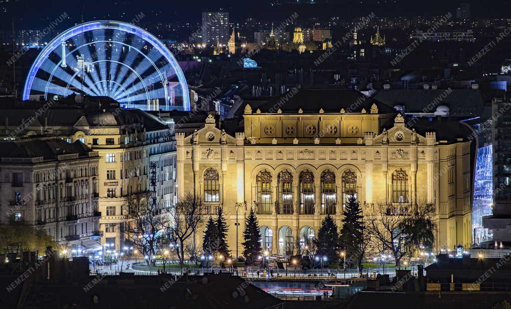 Épület - Budapest - A Pesti Vigadó épülete