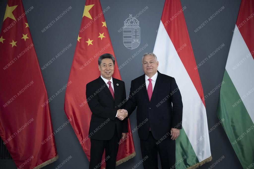 Orbán Viktor Csen Ven-csinggel tárgyalt Budapesten