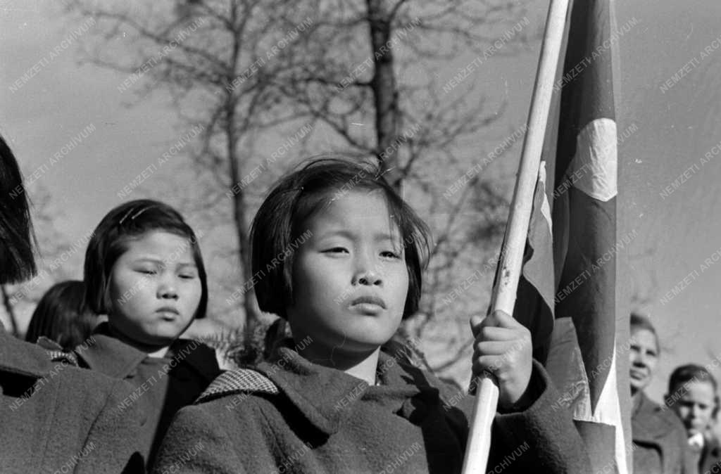 Ifjúság - Koreai úttörők  