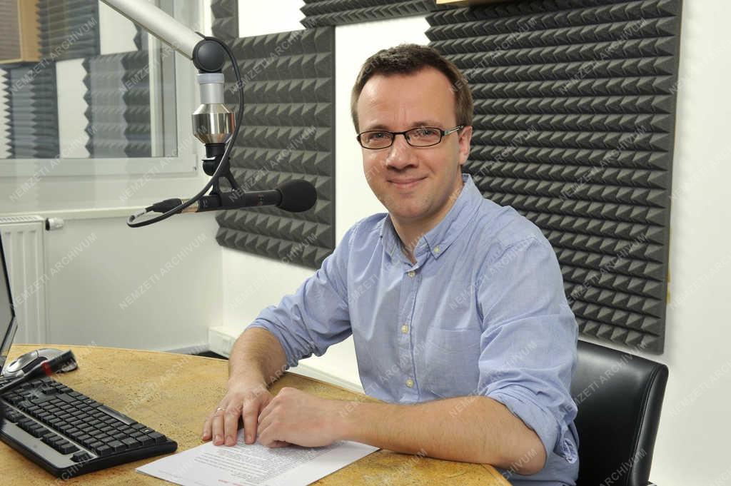 Sajtó - Bartók Rádió - Bolla Milán szerkesztő-műsorvezető