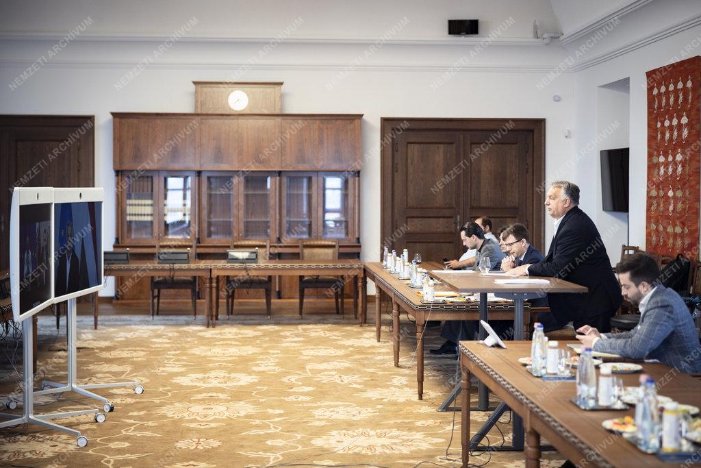 Orbán Viktor: komolytalan, vitára alkalmatlan Brüsszel költségvetési javaslata