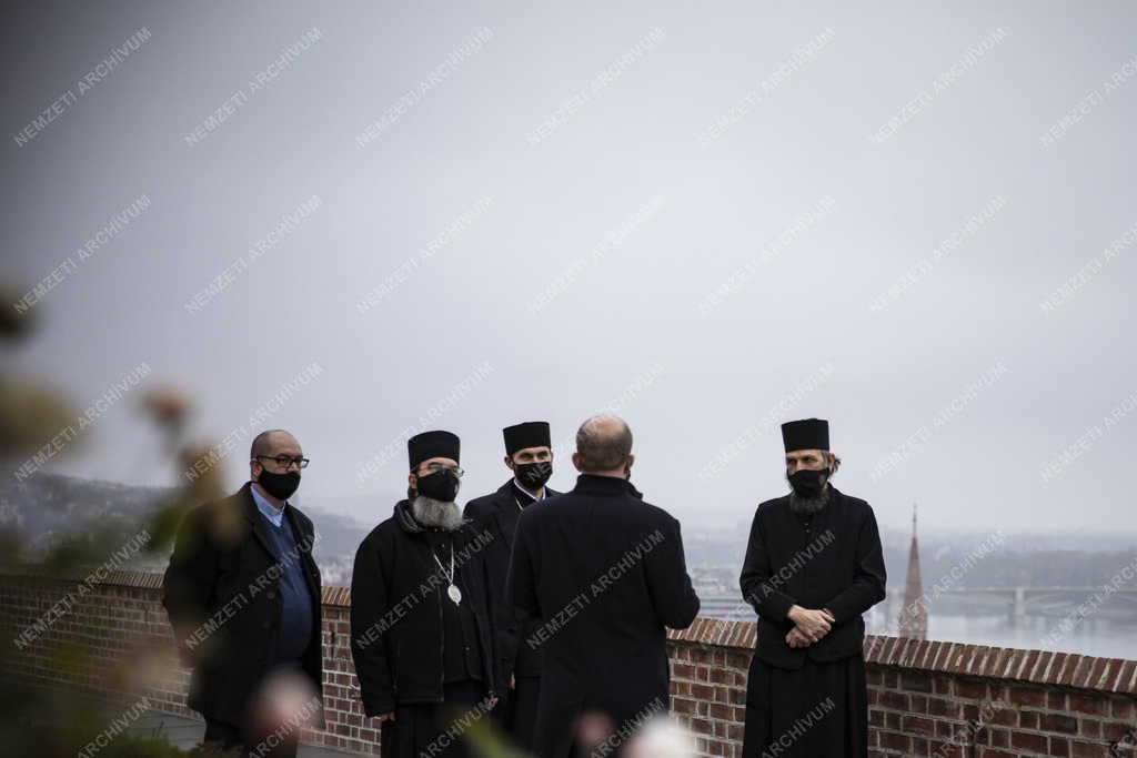 Orbán Viktor a Magyar Görögkatolikus Egyház vezetőitől átvette a betlehemi békelángot