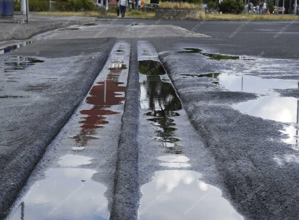 Közlekedés - Budapest - A Liget téri autóbusz-végállomás