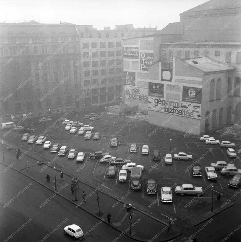 Városkép - Budapest - Vörösmarty tér