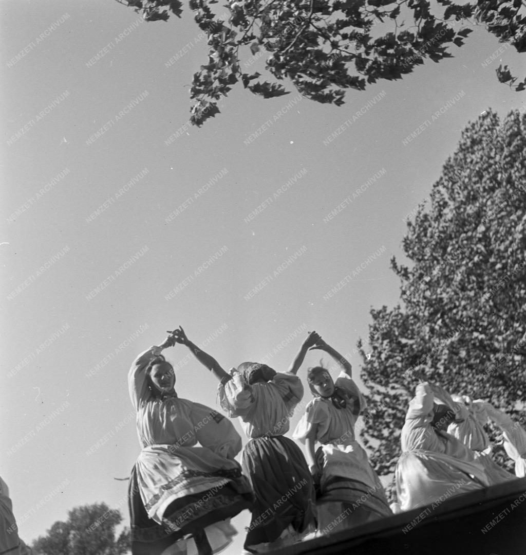 MTH kultúrműsor a Margitszigeten