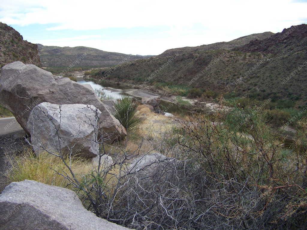 Táj, város - Big Bend Ranch Park - Rio Grande