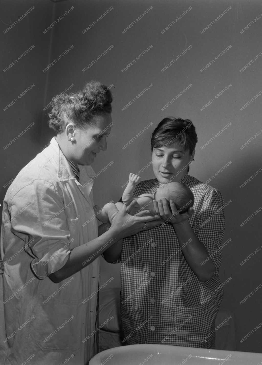 Kultúra - Ferrari Violetta színésznő anyaszerepben
