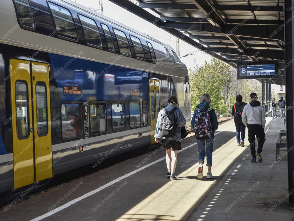 Közlekedés - MÁV - Stadler KISS emeletes motorvonat
