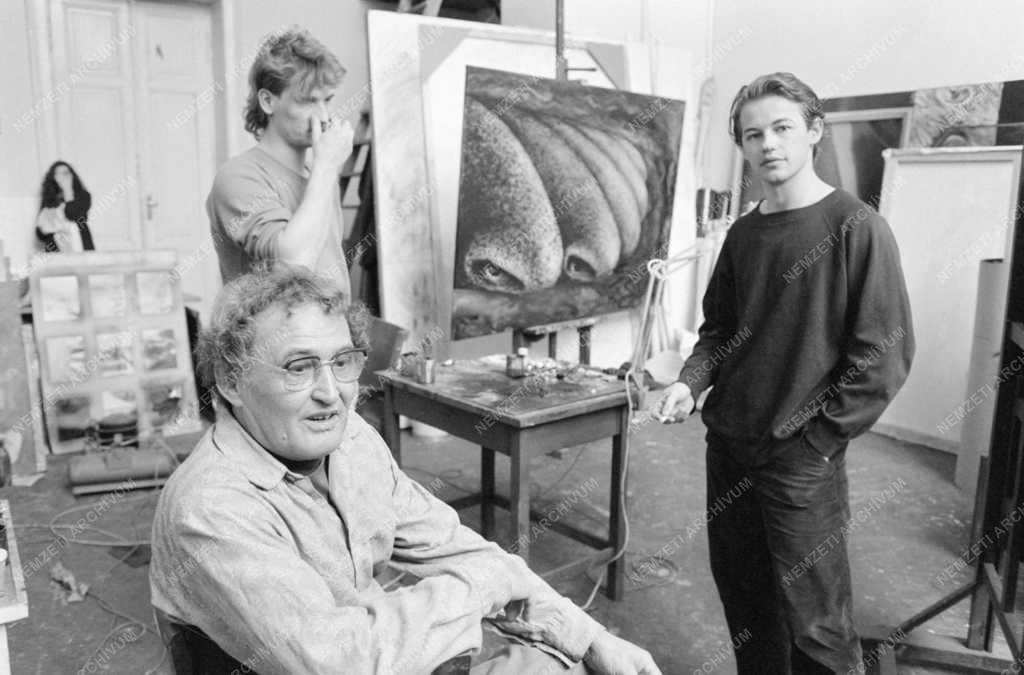 Kultúra - Kokas Ignác festőművész tanítványaival