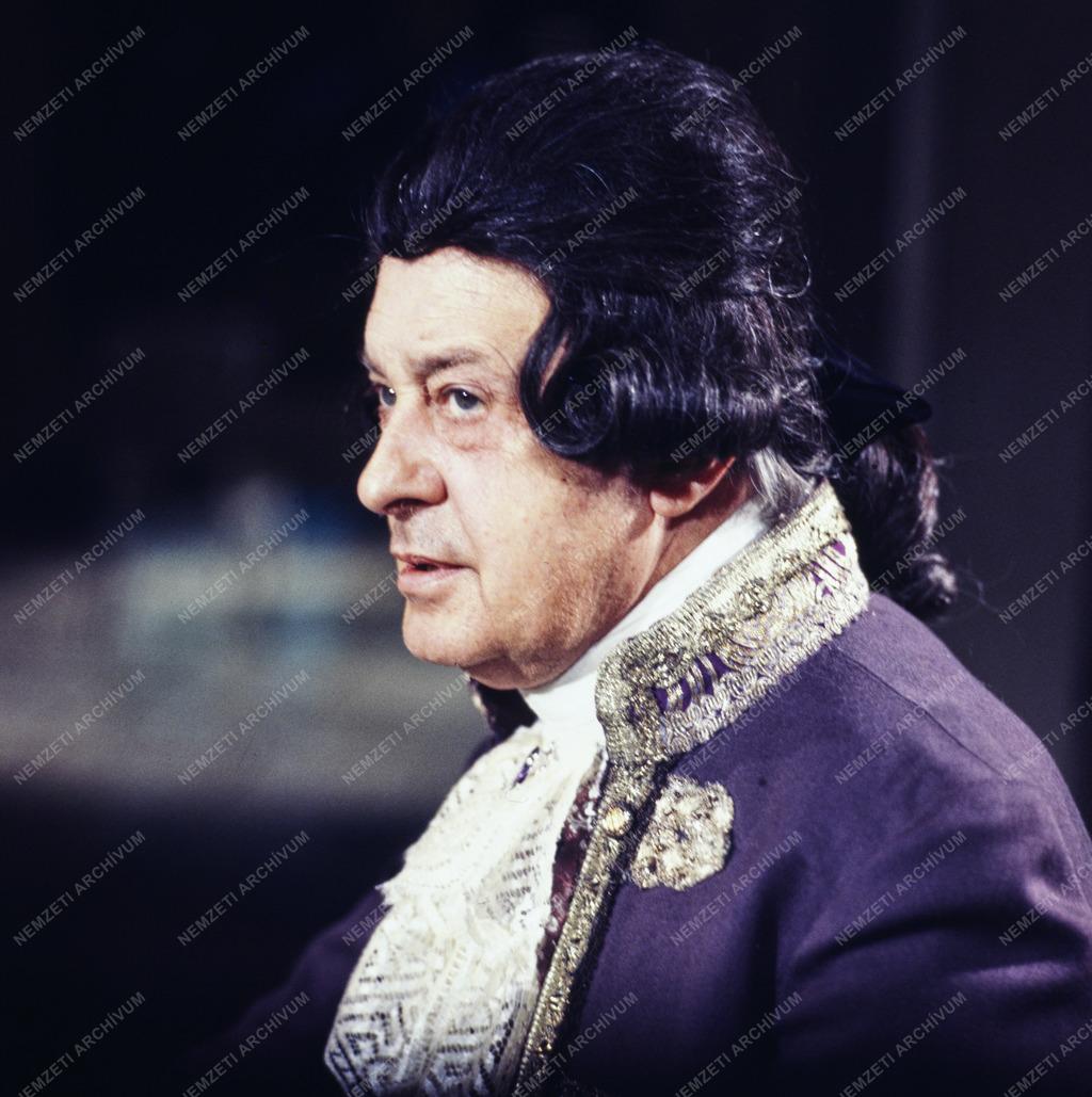 Kultúra -  Boldizsár Miklós: A hős avagy Zrínyi Péter horvát bán halálának szomorú története című komédiájának bemutatója a Játékszínben