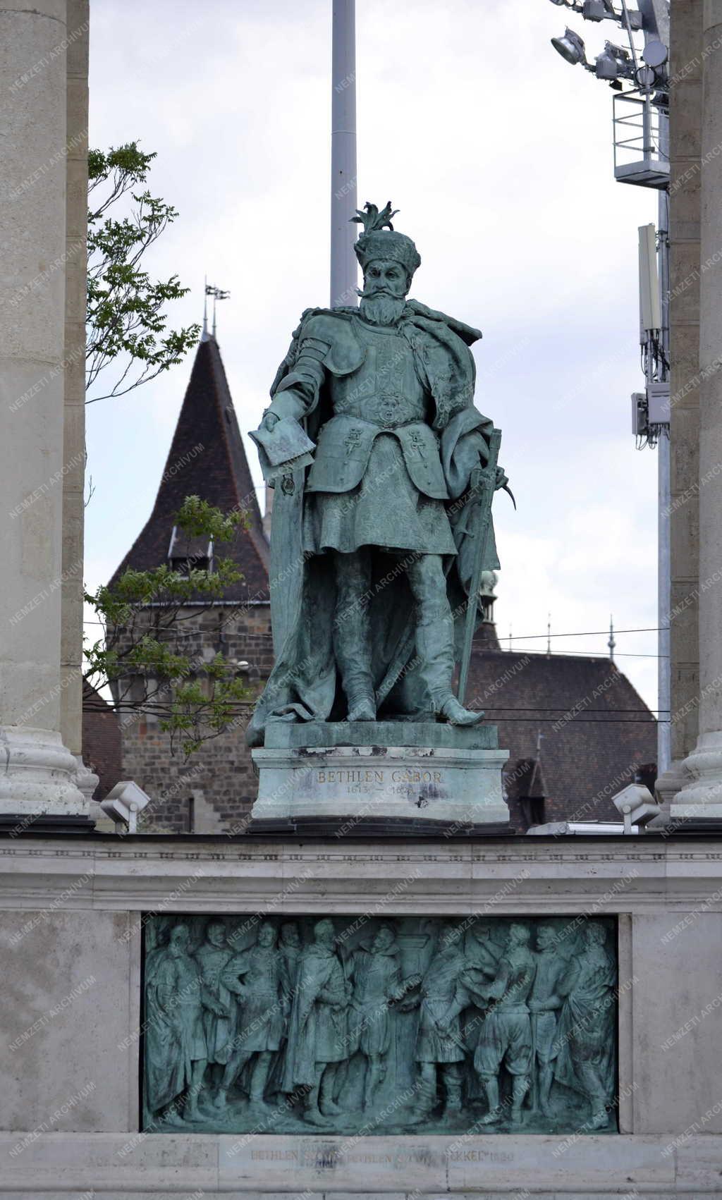 Műalkotás - Bethlen Gábor szobra