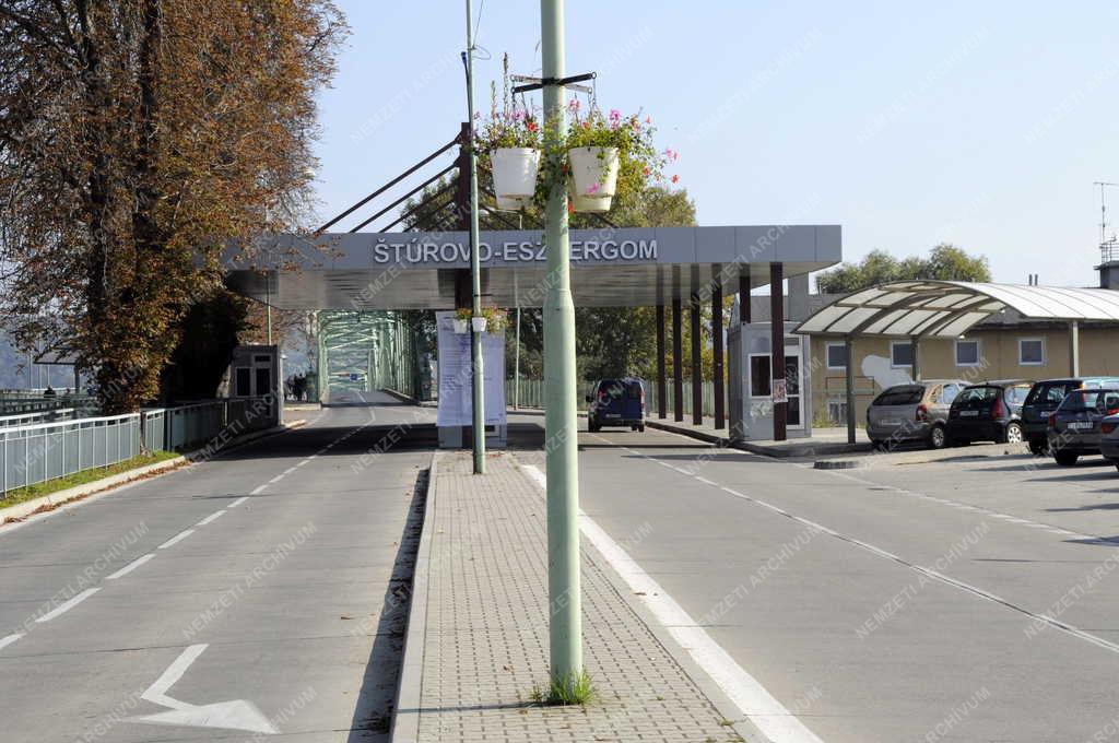 Stúrovo - Mária Valéria híd - Stúrovoi hídfő