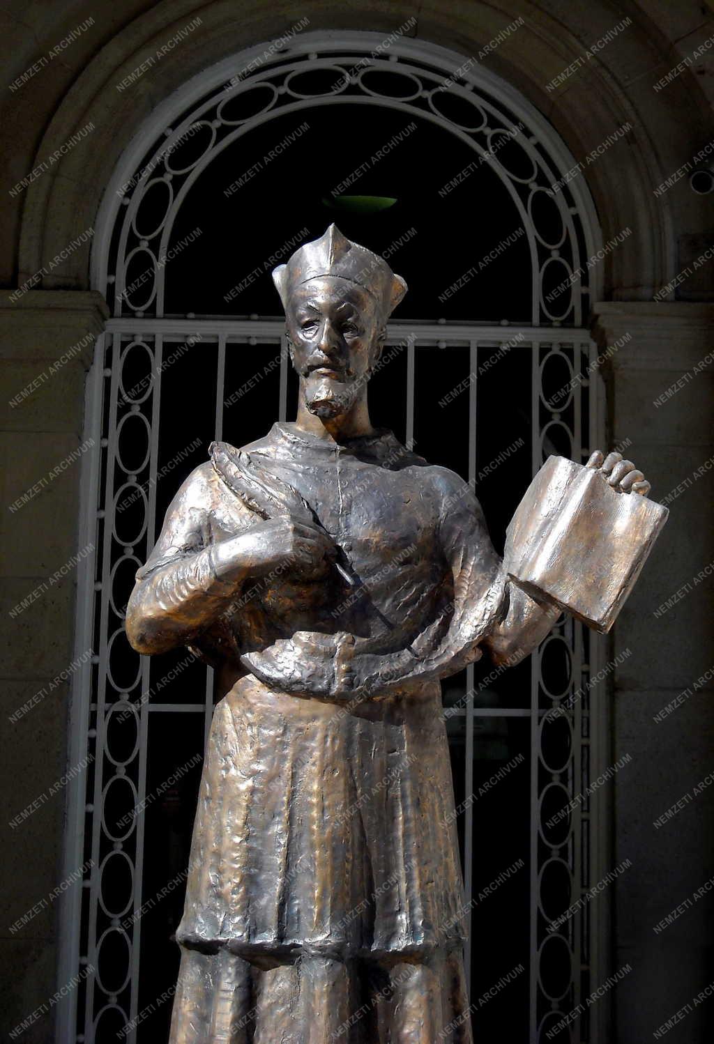 Műalkotás - Budapest - Pázmány Péter szobra