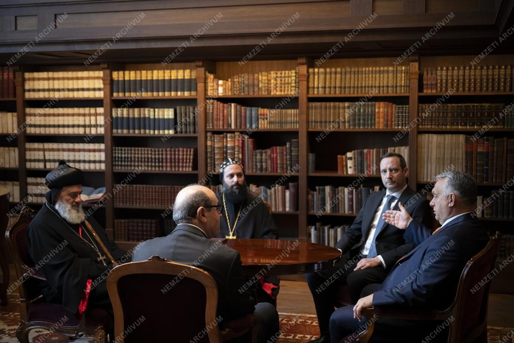 Orbán Viktor a szír ortodox egyház vezetőjével tárgyalt 
