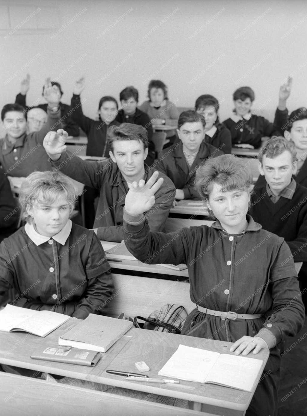 Oktatás - Szécsényi mezőgazdasági szakmunkásképző iskola