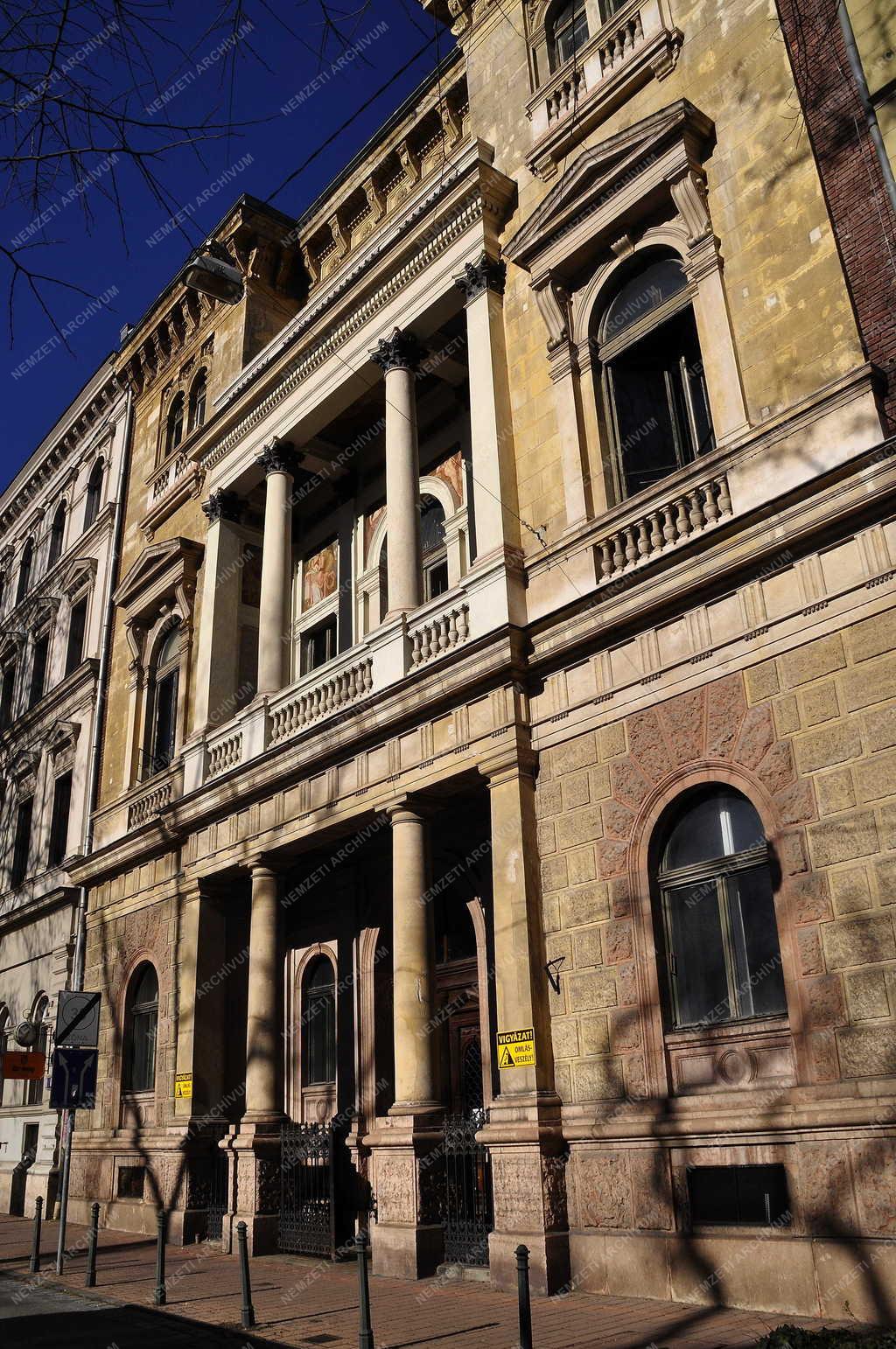 Városkép - Budapest - Ádám-palota