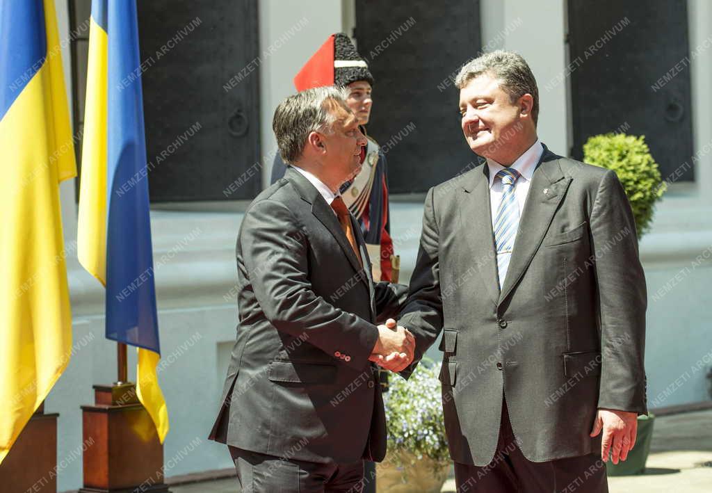 Ukrán válság - Orbán Viktor Petro Porosenko eskütételén