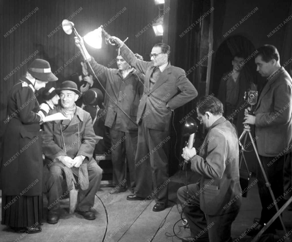 Városkép - Életkép - Budapest egy napja