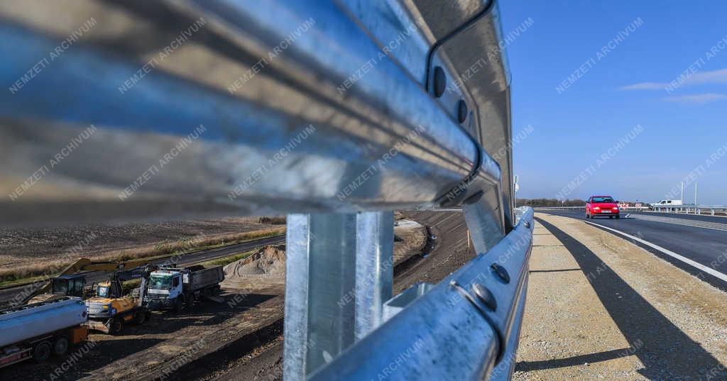 Közlekedés - Derecske - Az M35-ös autópálya építése