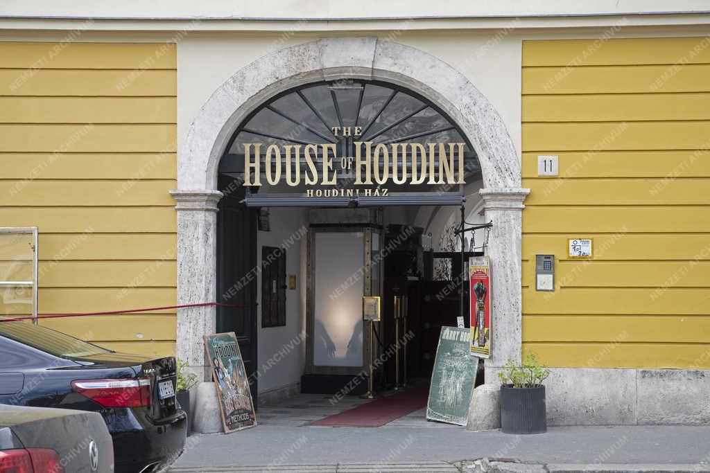 Városkép - Budapest - Houdini-kiállítás