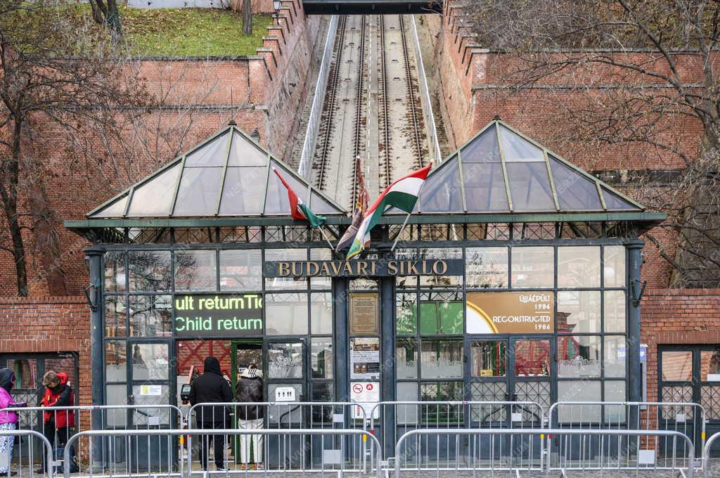 Közlekedés - Budapest - Budavári sikló