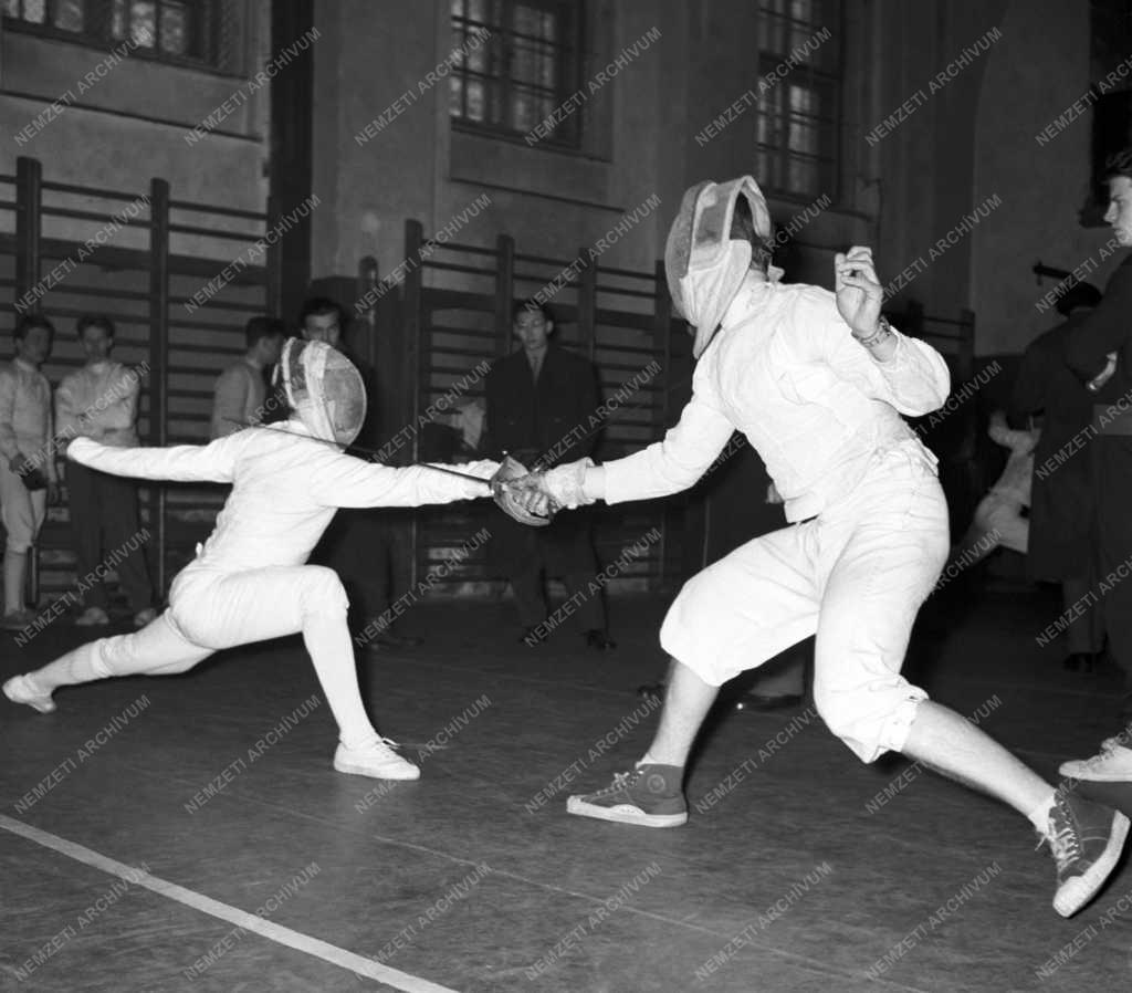 Sport - Középiskolás kardbajnokság