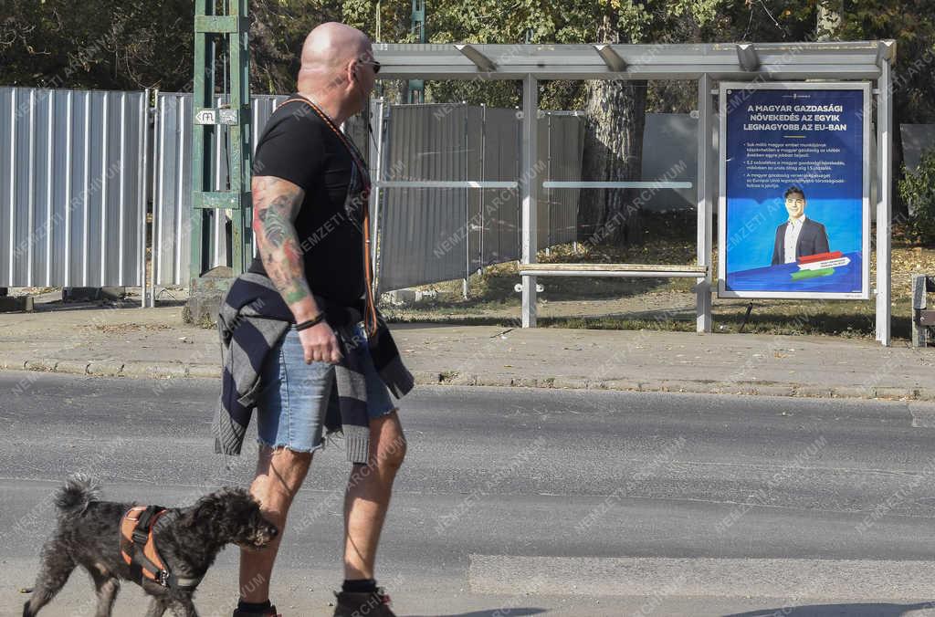 Életkép - Budapest - Magyarország jobban teljesít plakát