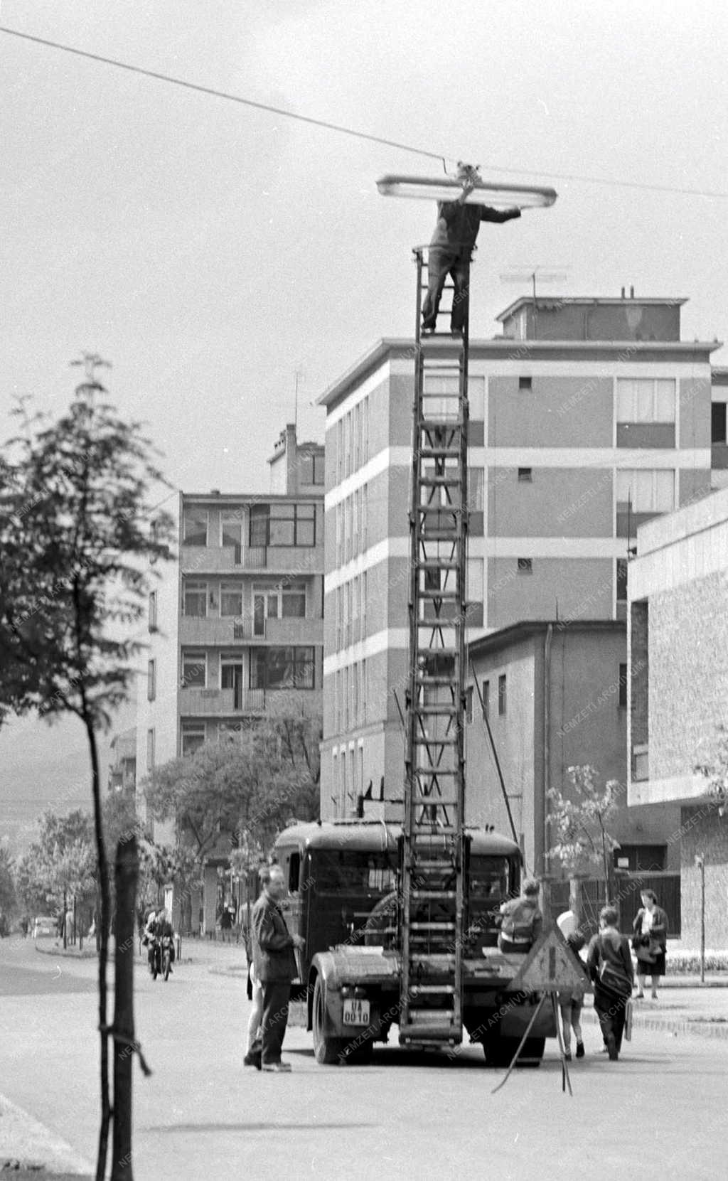 Gazdaság - Épül a lágymányosi lakótelep