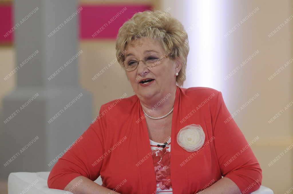 Televízió - Ridikül című női beszélgetős műsor