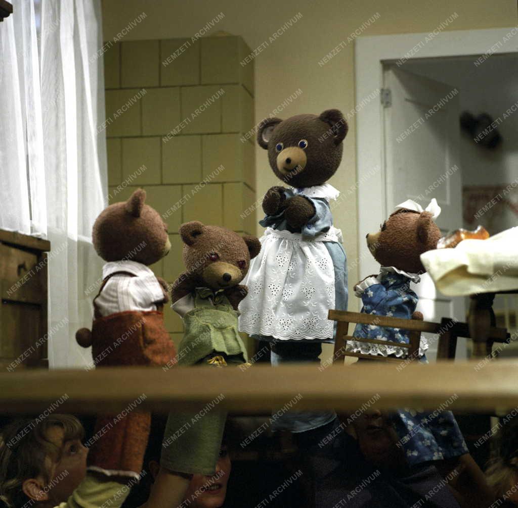Televízió - A Dörmögőék kalandjai című bábfilmsorozat forgatása