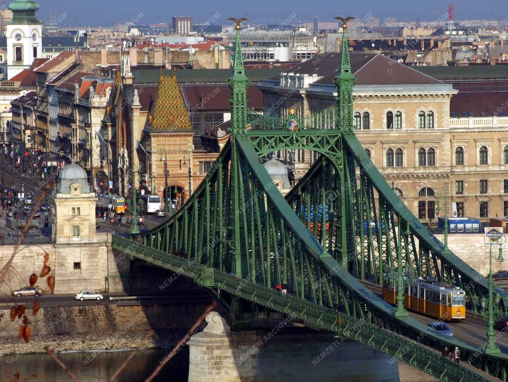 Budapest - Városkép - Szabadság híd