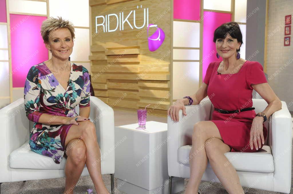 Televízió - Ridikül című női beszélgetős műsor