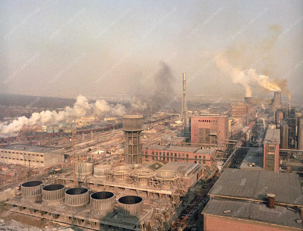 Ipar - Péti Nitrogénművek