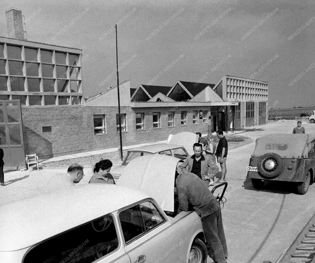 Szolgáltatás - Új autószerviz Veszprémben