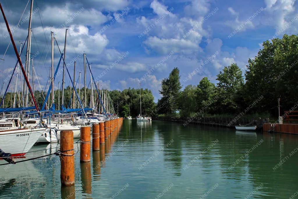 Szabadidő - Balatonfűzfő - Vitorlázás