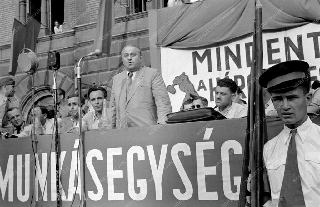 Belpolitika - MKP-SZDP újpesti gyűlés